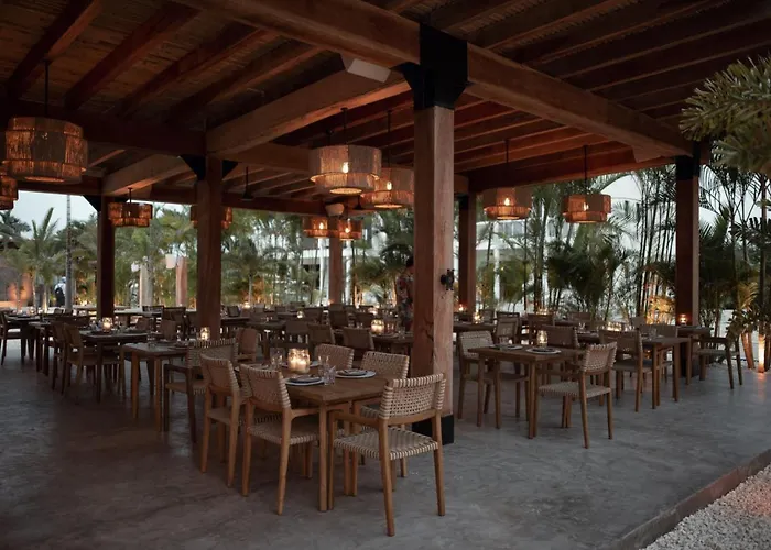 Cats Cradle And Mistico Club Boat Shuttle Villa *